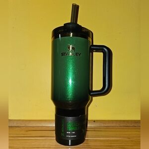 NWT Stanley 40oz Stainless Steel H2.0 FlowState Quencher Tumbler Elphaba Wicked